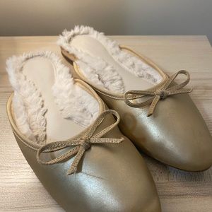 Sandals- flip flops-